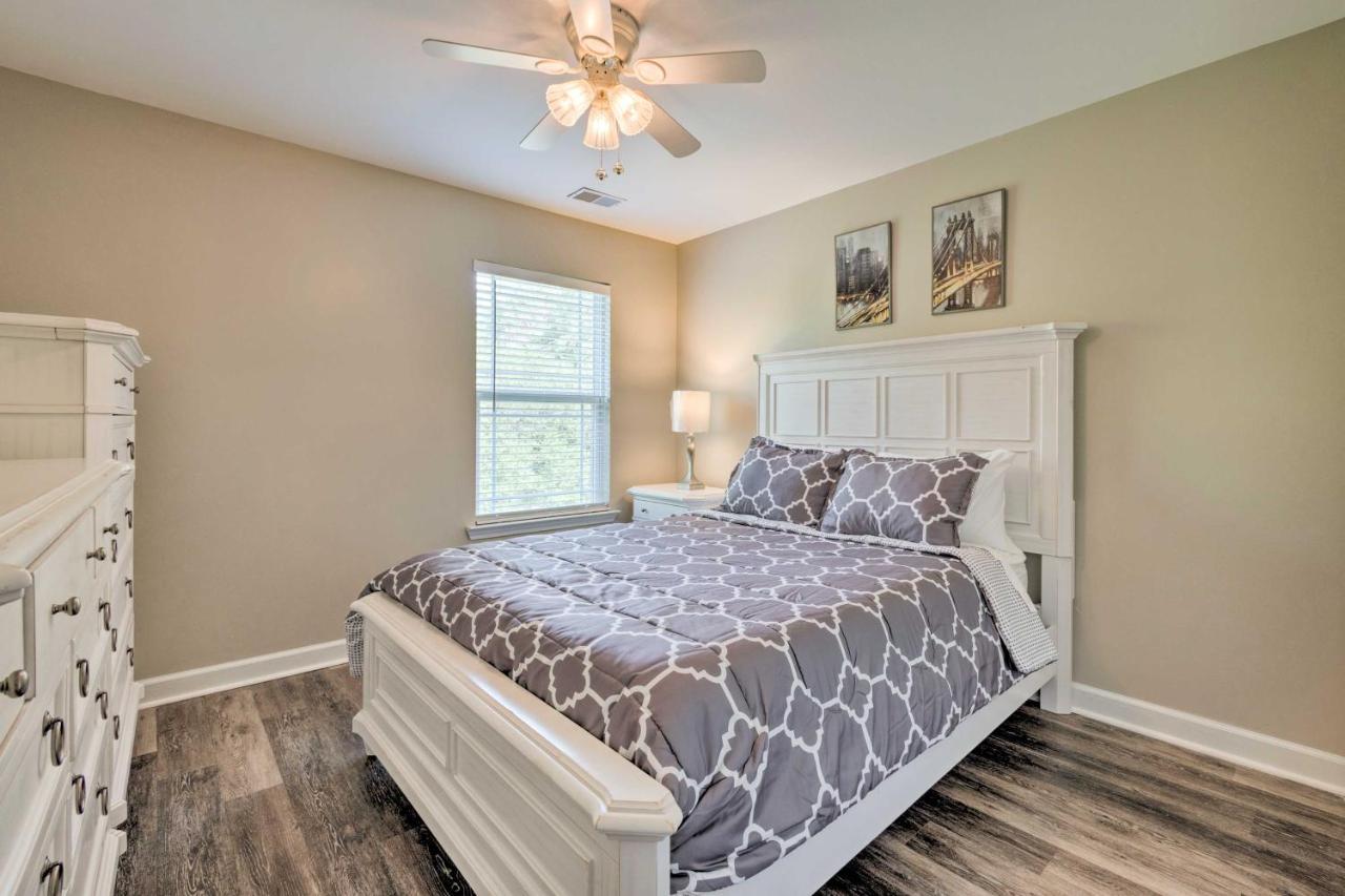 Spacious Pooler Home With Family-Friendly Perks ซาวานนาห์ ภายนอก รูปภาพ