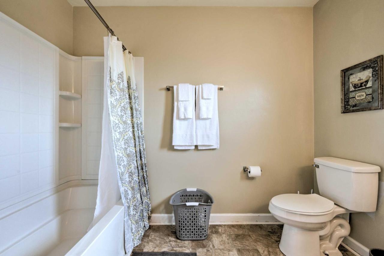 Spacious Pooler Home With Family-Friendly Perks ซาวานนาห์ ภายนอก รูปภาพ